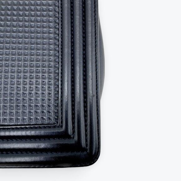 Auth Chanel Navy Blue Limited Edition Boy Flap Large New Cube Shoulder Bag - Picture 4 of 16